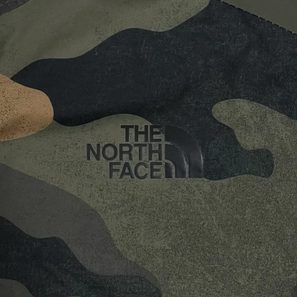 The North Face Brayden Insulated Winter Ski Coat Boys Medium 10-12 Camo Jacket